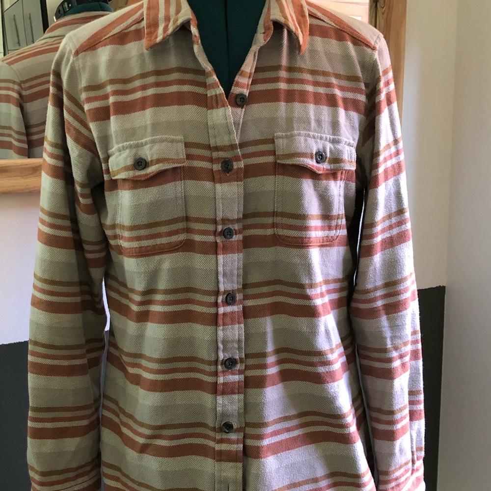 Patagonia Organic Cotton Fjord Flannel, 6, like new